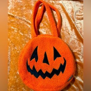 A Black Star Pumpkin Tote Bag